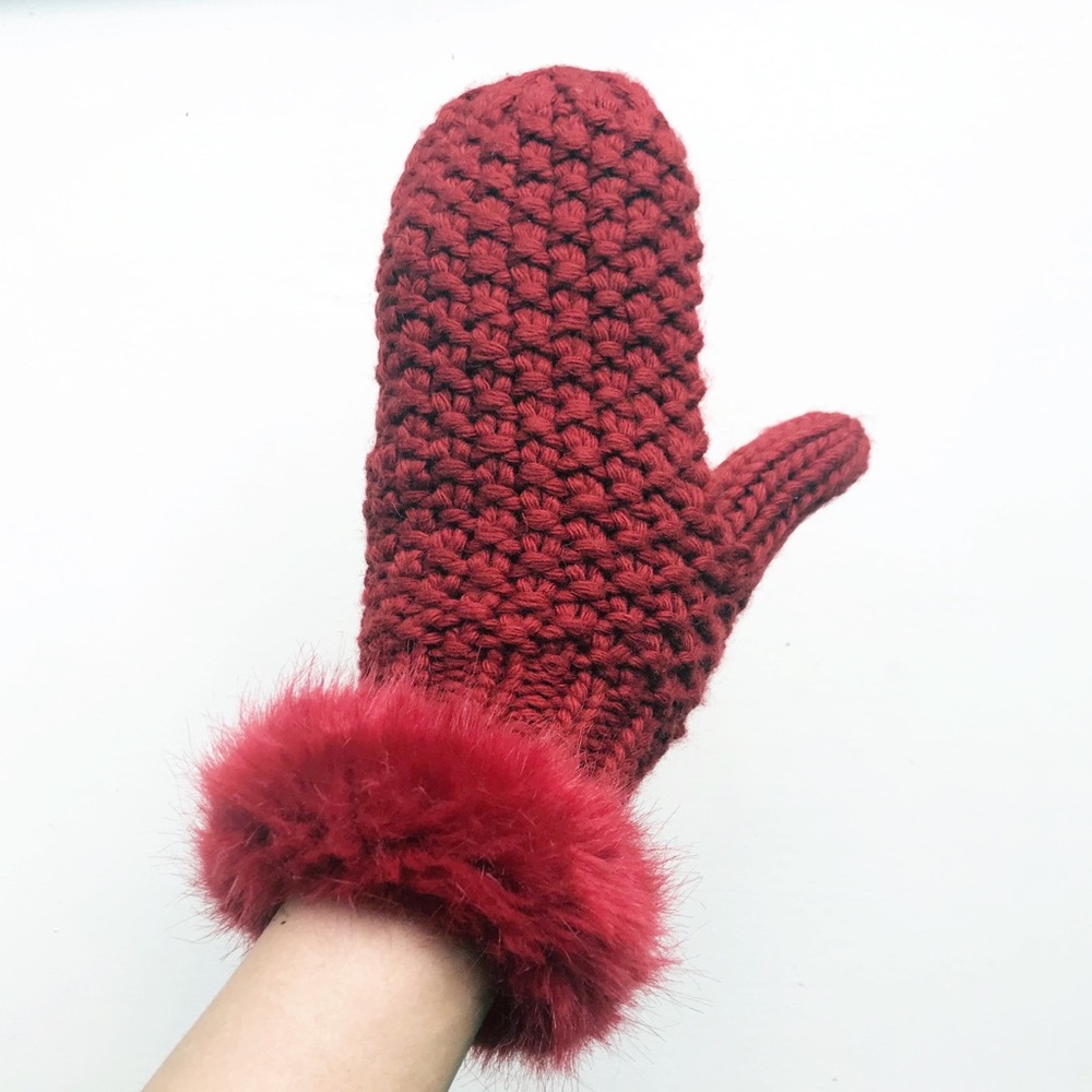 Knit Faux Fur Mittens